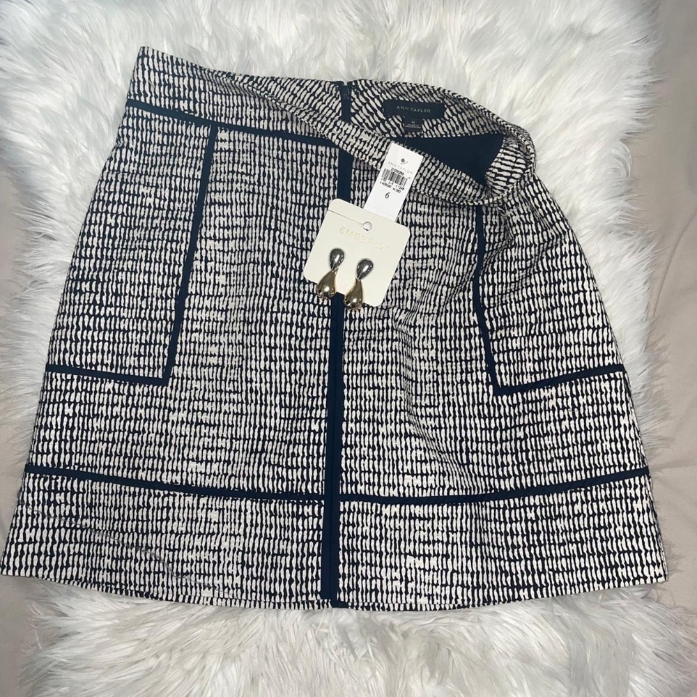 Ann Taylor skirt